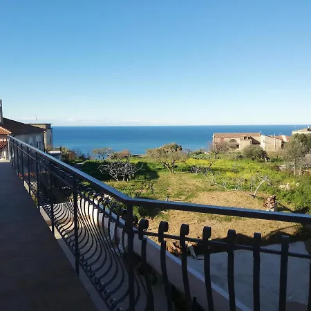 ファームステイ Il Borgo Di Nonno Carlo